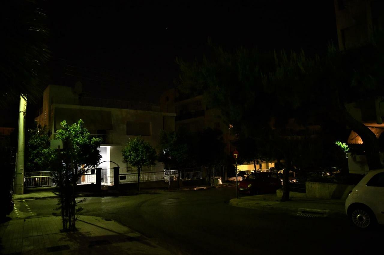 Zefyros Super Cool Apartments Next To Alimos Riviera Athènes Extérieur photo